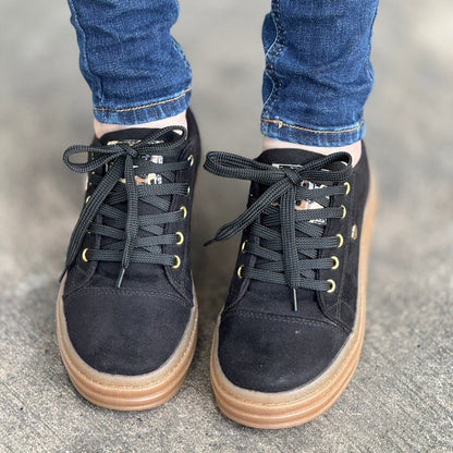 Tenis Cora Comfort para mujer (negro) – diseño anatómico, estilo casual y máxima comodidad para el uso diario.